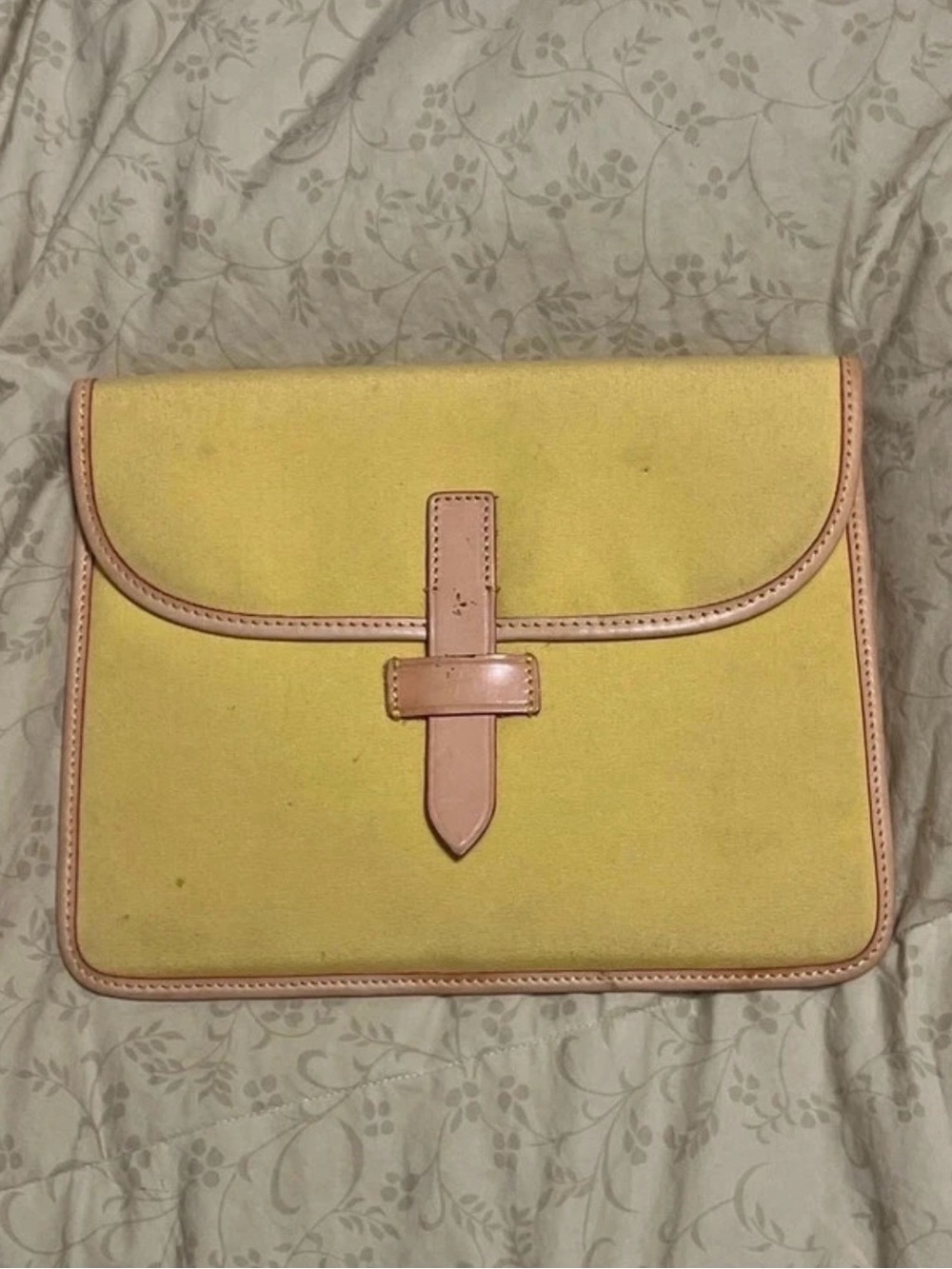 Vintage Dooney & Bourke IPad/Tablet Padded Case Holder/Clutch - Yellow